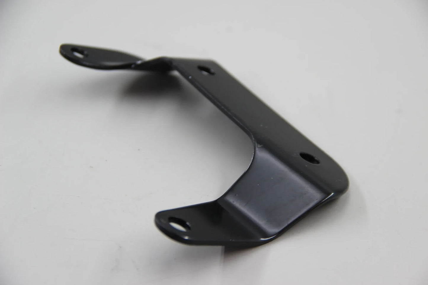 Original BMW E21 E30 E12 E28 Halteblech 18211246311