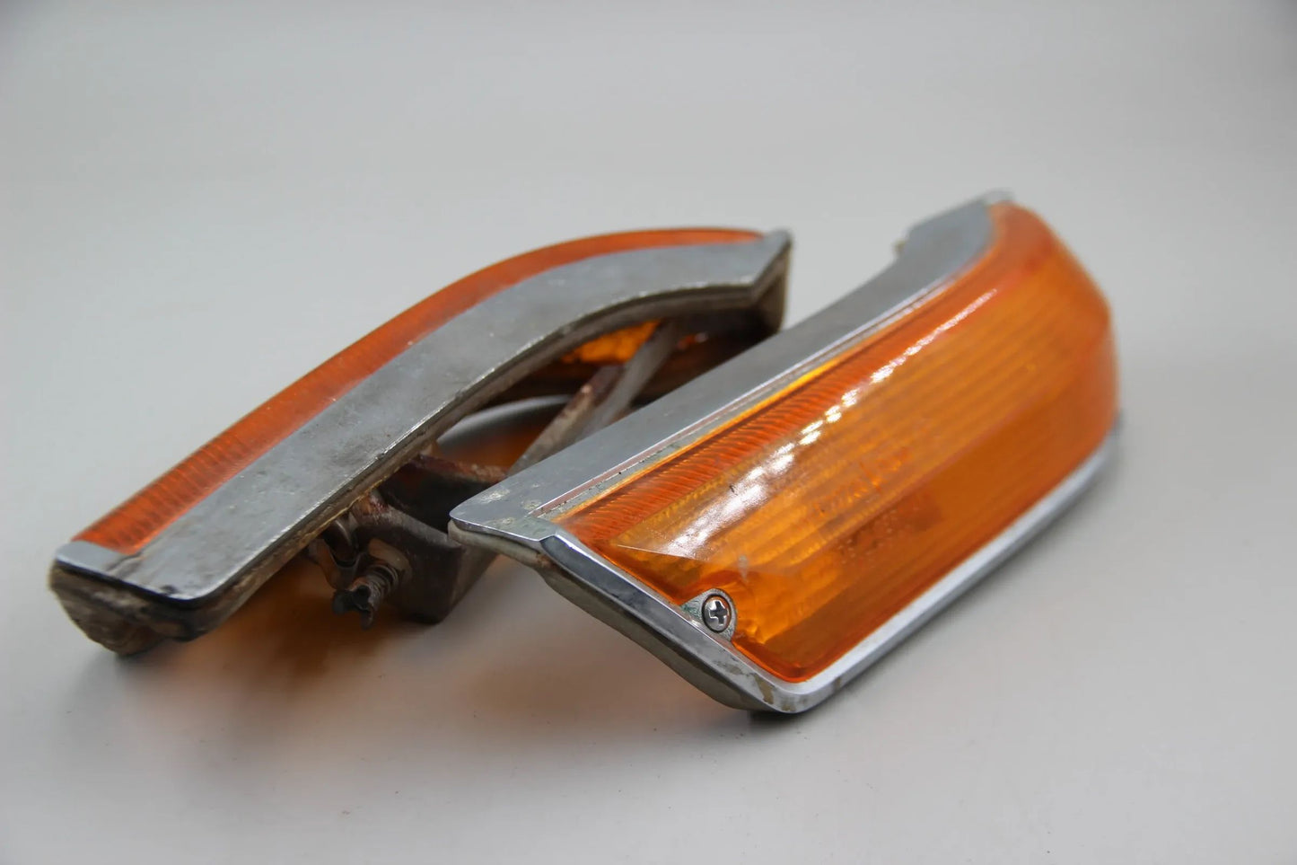 Orig BMW NK 1500 1600 1800 2000 ti Blinker rechts + links 63131350976 1350975