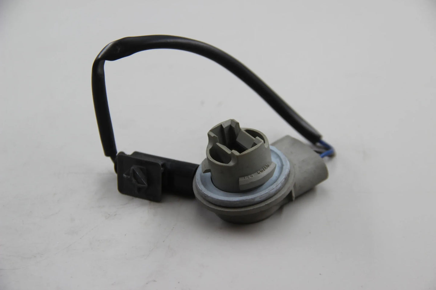 Orig. BMW E53 X5 3.0d Lampenfassung Blinkleuchte mit Kabel NOS NLA 63126910081