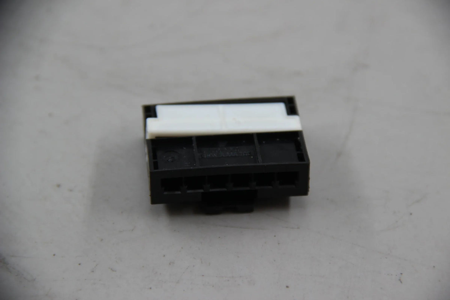 Original BMW E46 E90 E91 E92 E93 E39 E53 Buchsengehäuse 6 POL. 61138369702