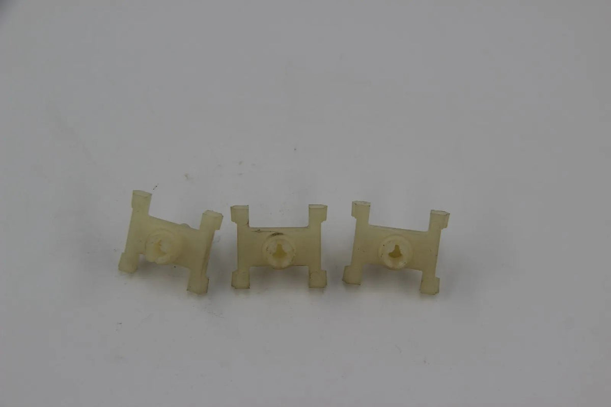 BMW E23 7er 728i-745i 3x Klammer Clip Clips Blende Trim NOS 51131848664 Neu