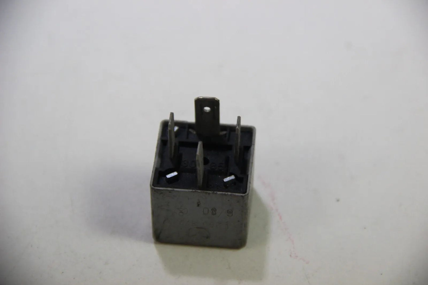Original BMW Relais Relay grey Arbeitsrelais grau 12V Oldtimer 1360877