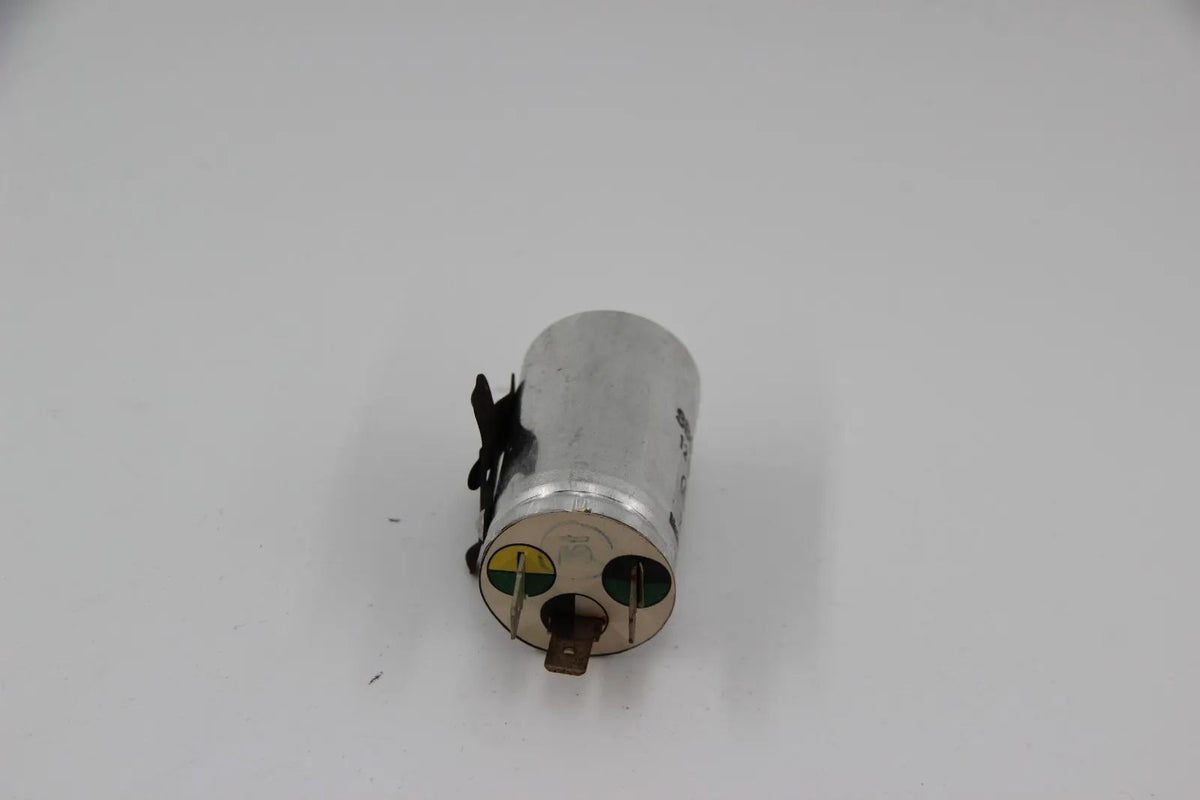 E10 M10 Neue Klasse 4-Zyl Blinkgeber 12 Volt Turn Signal Relais 61311353779 Neu