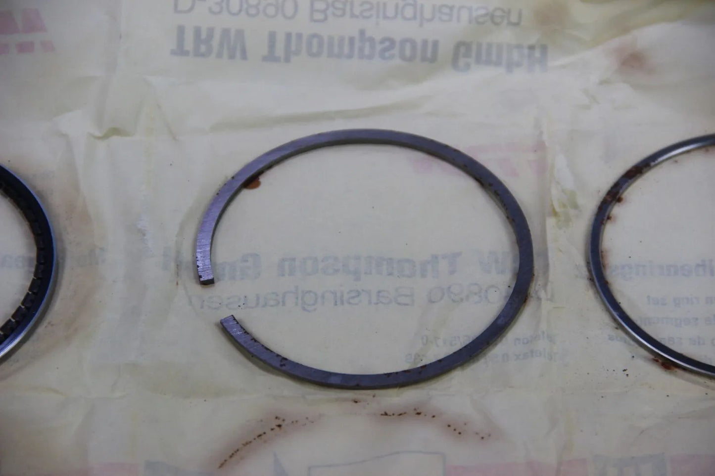 Original BMW E30 E28 325e 528e Kolbenringssatz TRW Thompson