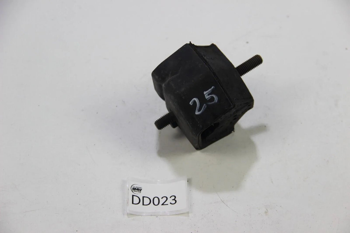 NEU Original BMW E34 525i M20 Motorlager NOS 1135826 Bushing Lager