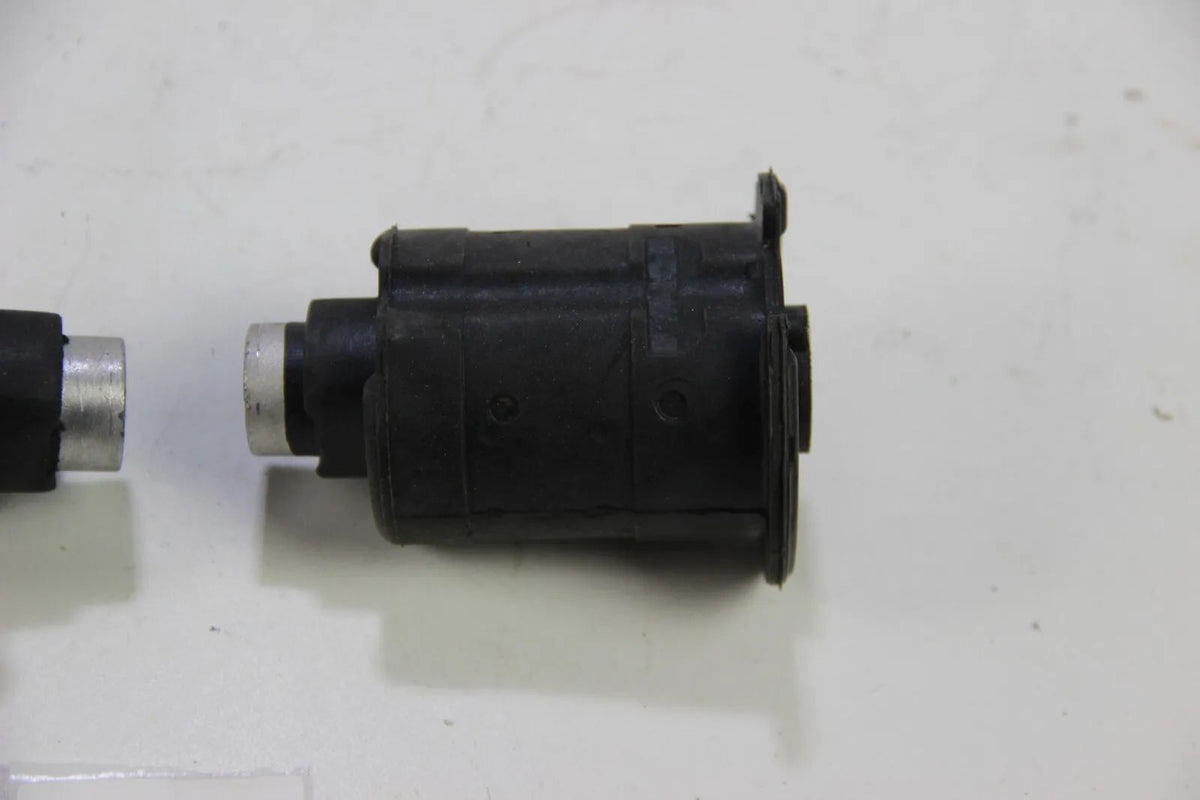 Original BMW E30 316i-325i M3 Gummilager Tonnenlager Links Rechts  33311130537