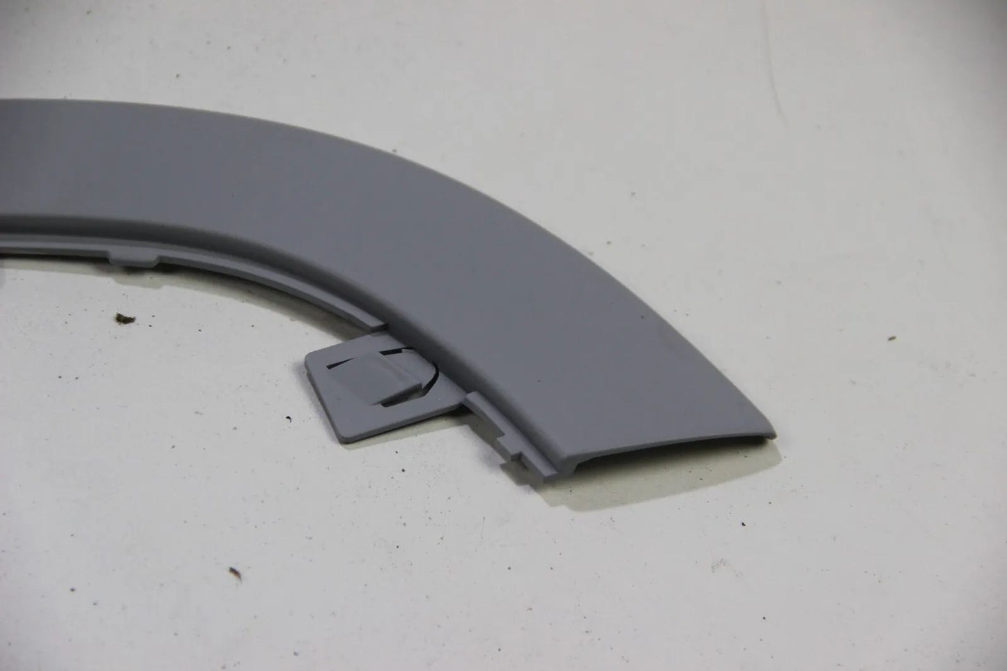 Original BMW E32 730i-750iLs Blende links Cover Trim Abdeckung 51118111571