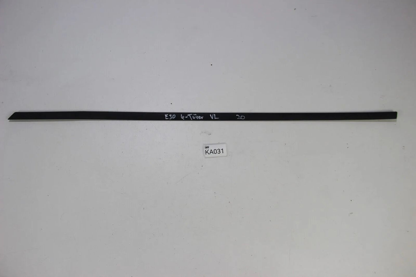 Original BMW E30 Schachtleiste Shadowline Vorne Links 4-Türer 316i-325i 3er OEM