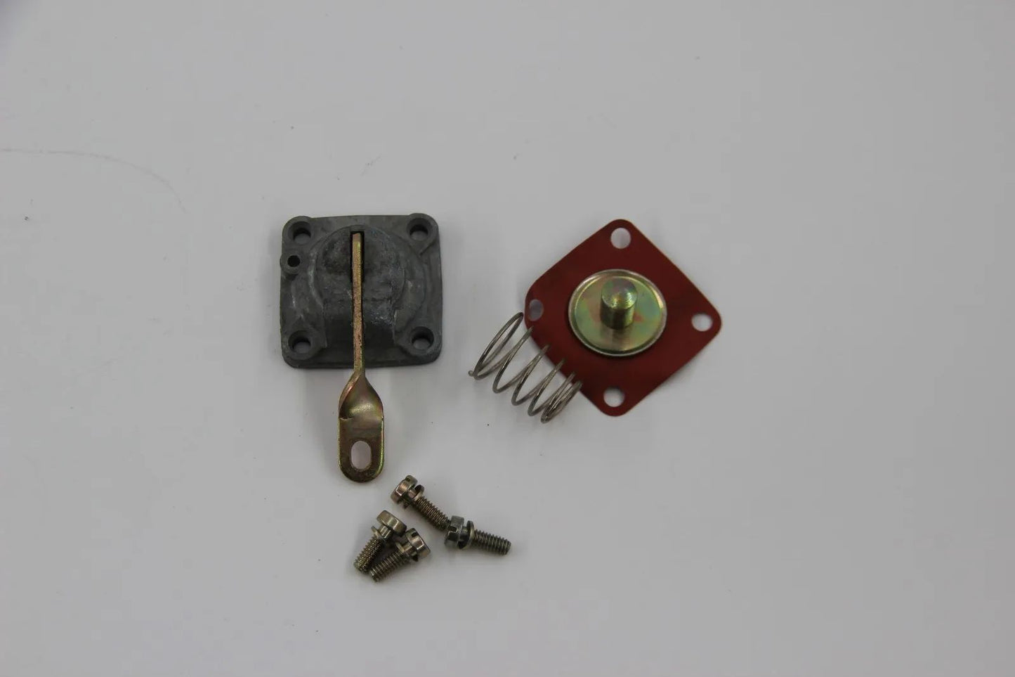 Original BMW E10 M10 NK 4Zyl M10 E21 E12 M10  Satz Pumpendeckel NOS 13111709144