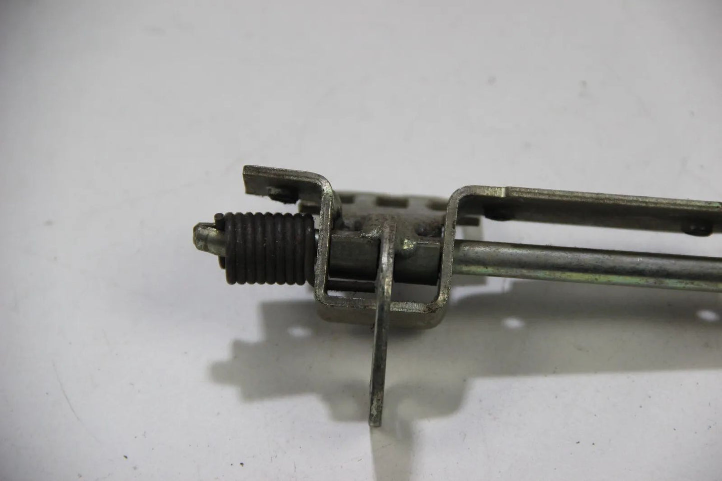 BMW E12 E21 E24 E3 E9  Sitzraste Sitzverstellung außen rechts 52101803732