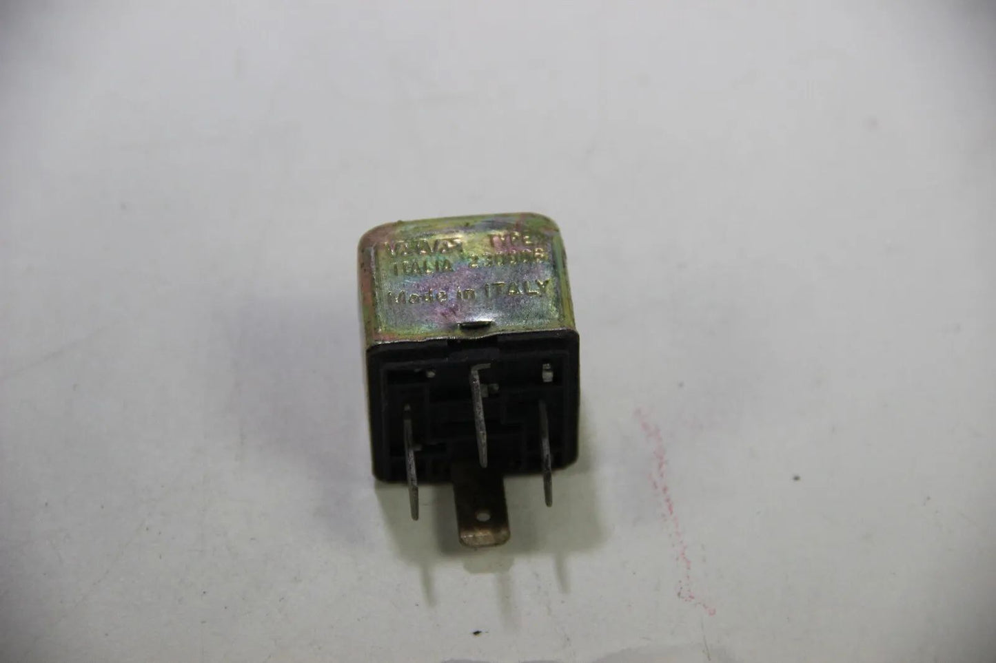 Original BMW E3 E9 E10 E12 E21 E23 E24 E28 Relais Relay gold Oldtimer 1364986