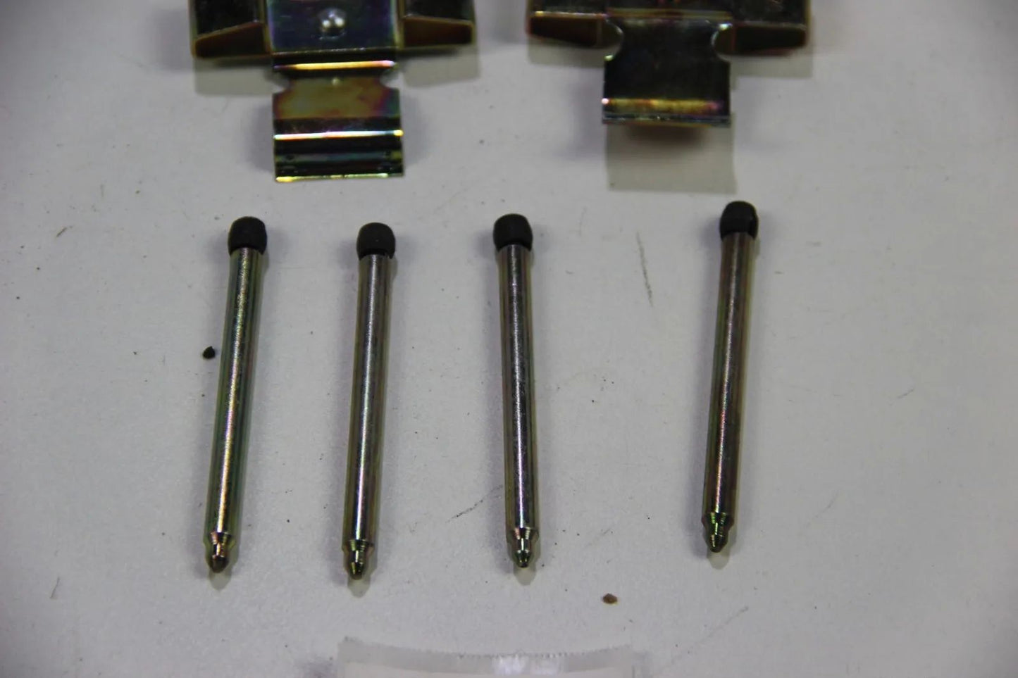 Original BMW E21 Zubehör Belagsatz 34211150542 Bremssattel Zubehör Clips