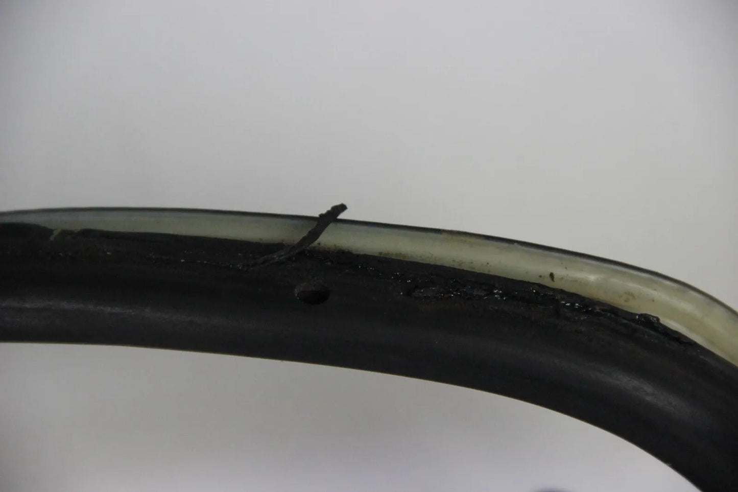 Original BMW E30 4-Türer 316i-325i M3 Türdichtung Vorne Links Kantenschutz OEM