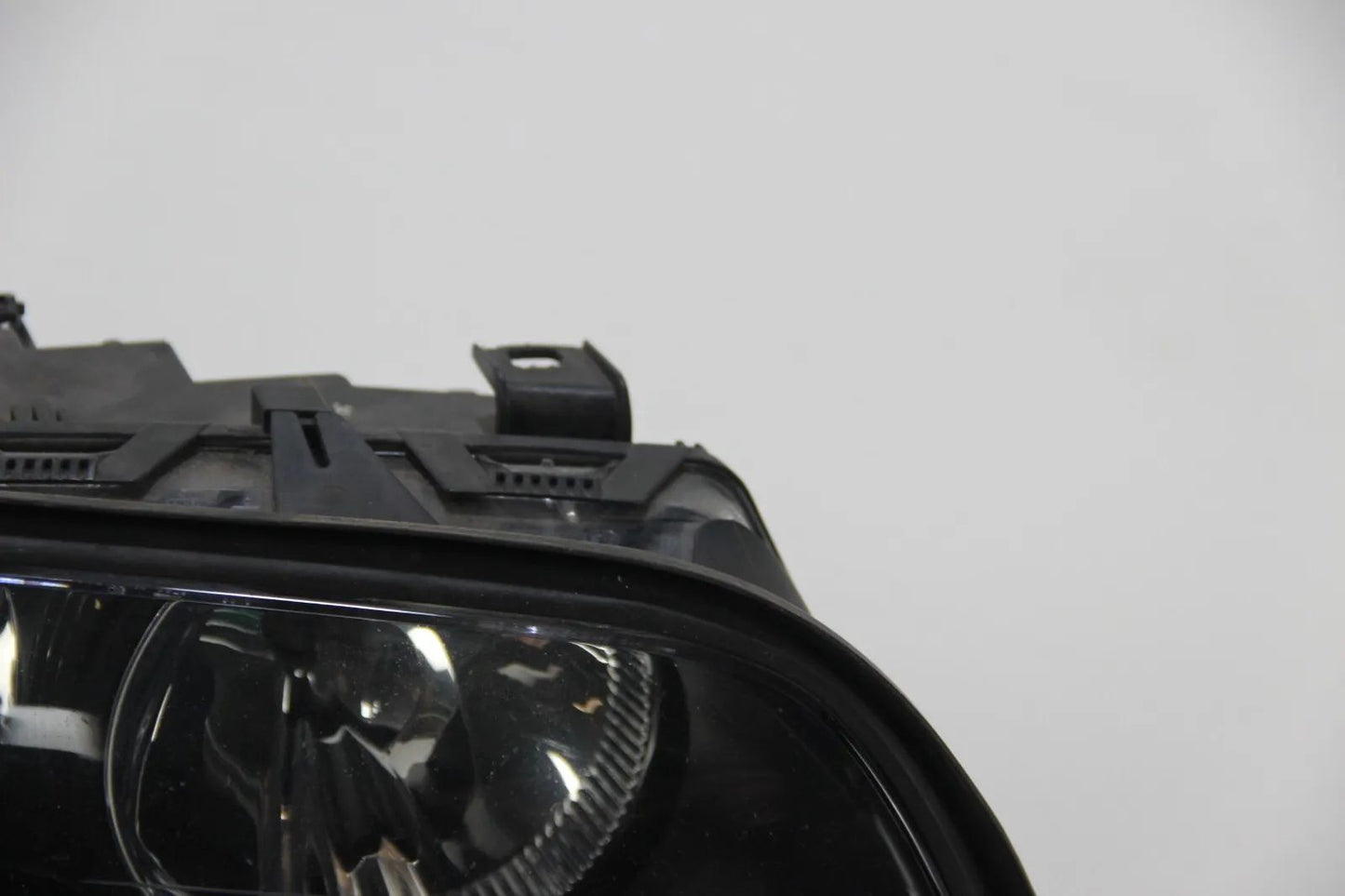 Original BMW E46 Coupe 3er Hauptscheinwerfer vorne Rechts Bosch 0301157206