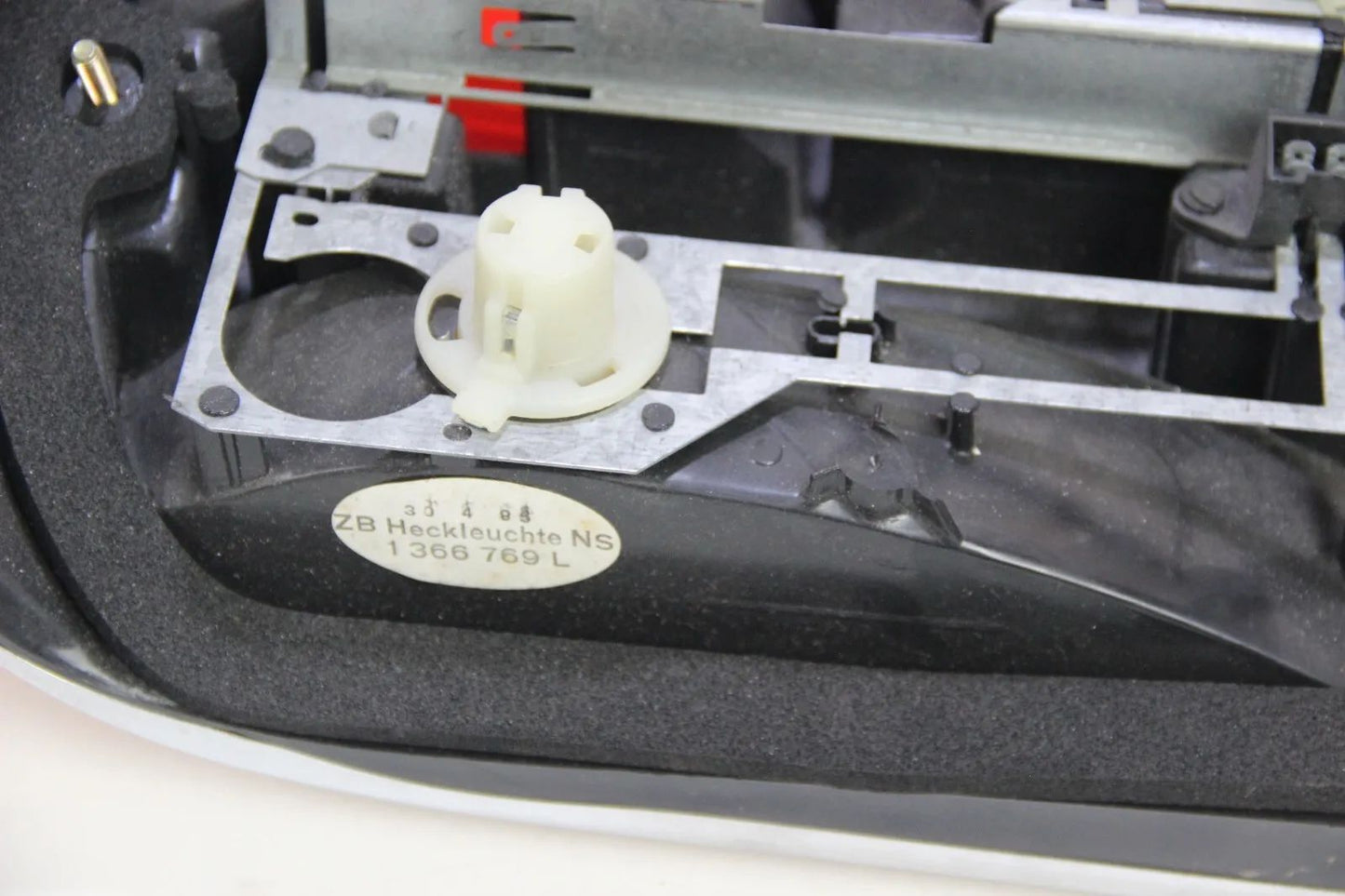 NEW OLD STOCK BMW E28 518-535 M5 Rücklicht links mit NSL 63211366769 Tailight