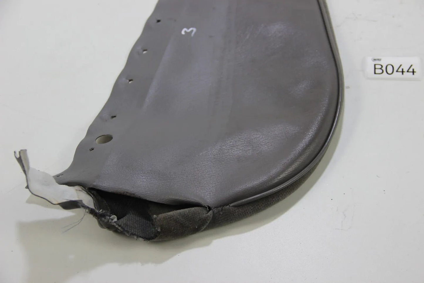 Original BMW E30 316i-325i M3 3er Sportsitzbezug Wange oben rechts Grau