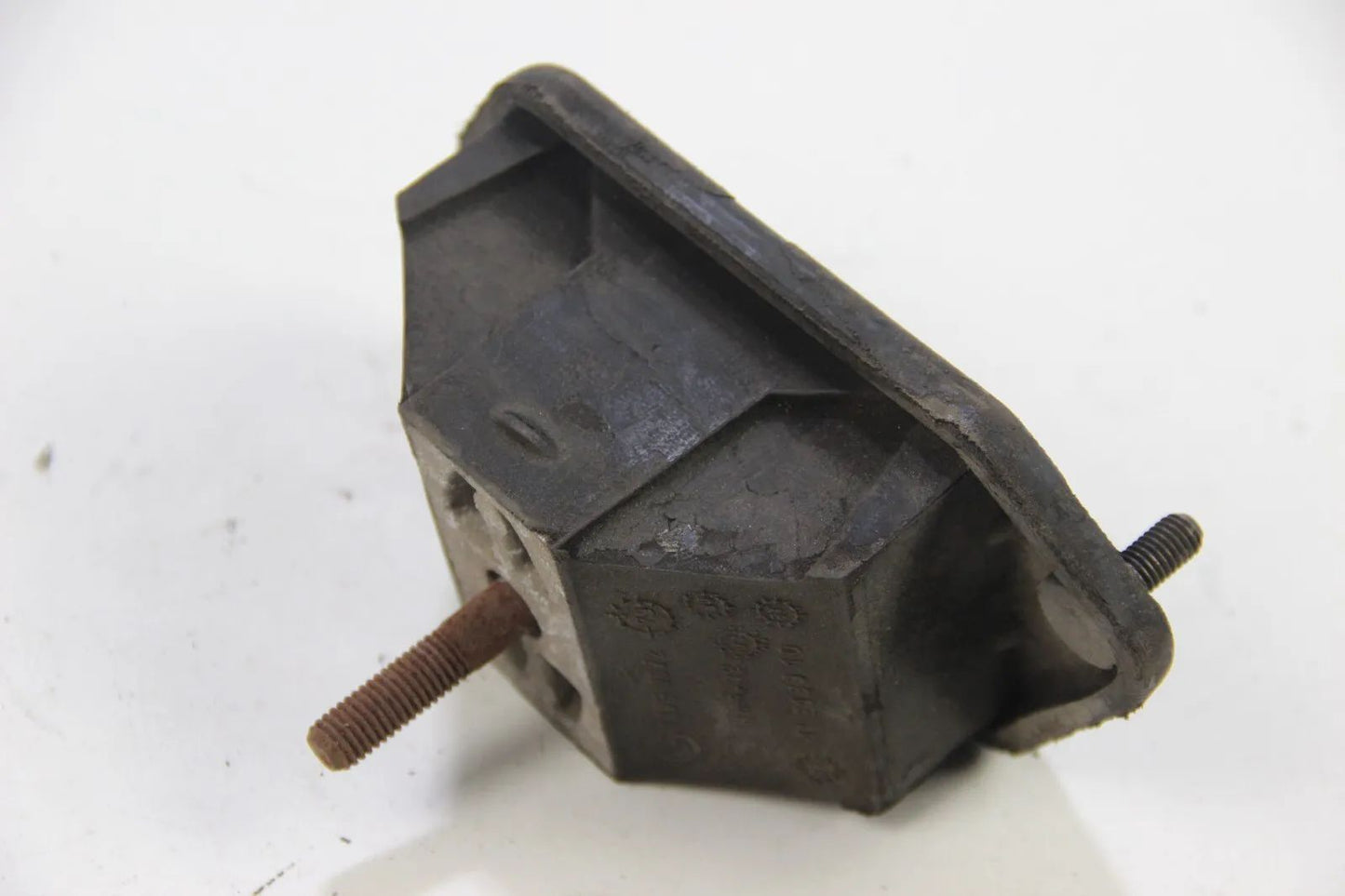 NEU Original BMW E23 731i M30 733i M30 735i M30 Gummilager rechts NOS 1175307