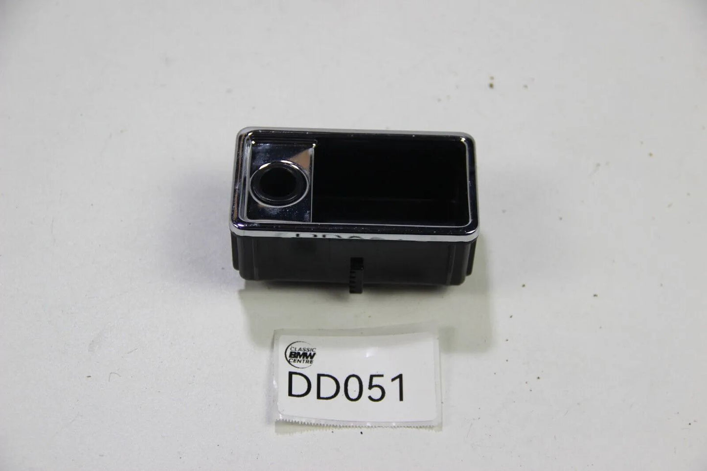 NEU BMW Original E39 520d 540i M5 Ascher Einsatz Schwarz 51168184516 Aschenbeche