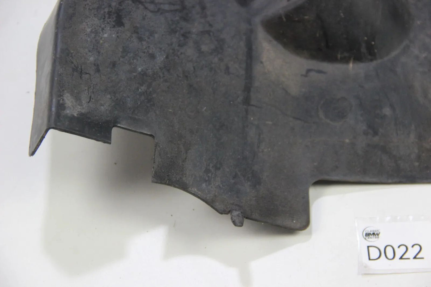 Original BMW  E30 Scheinwerfer Abdeckung Motorraum rechts 51711916194