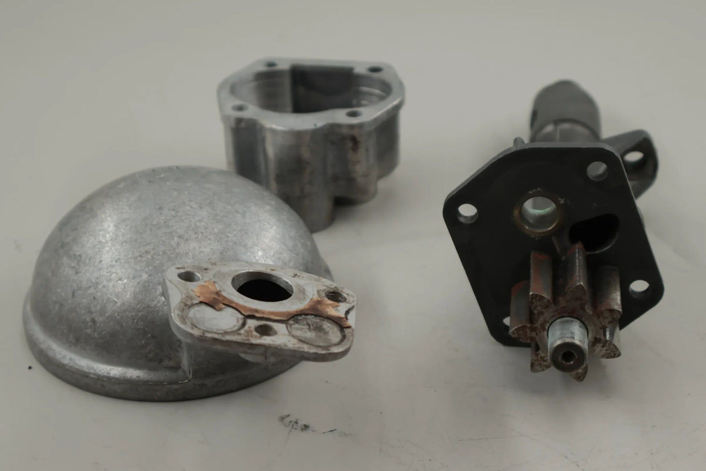 Mercedes-Benz M130 W113 W108 W109 W11 W114 Ölpumpe Oilpump Ölsaugrohr Öl Pumpe