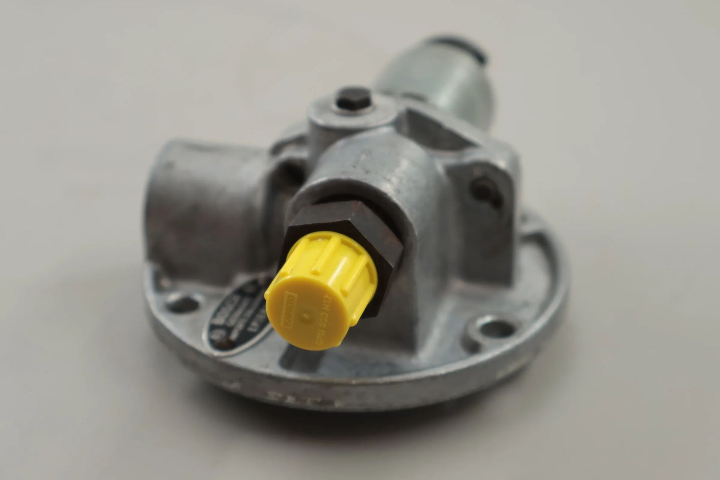 Mercedes-Benz W113 W109 Zusatzeinspritzventil Kaltstartventil Bosch 0330106001