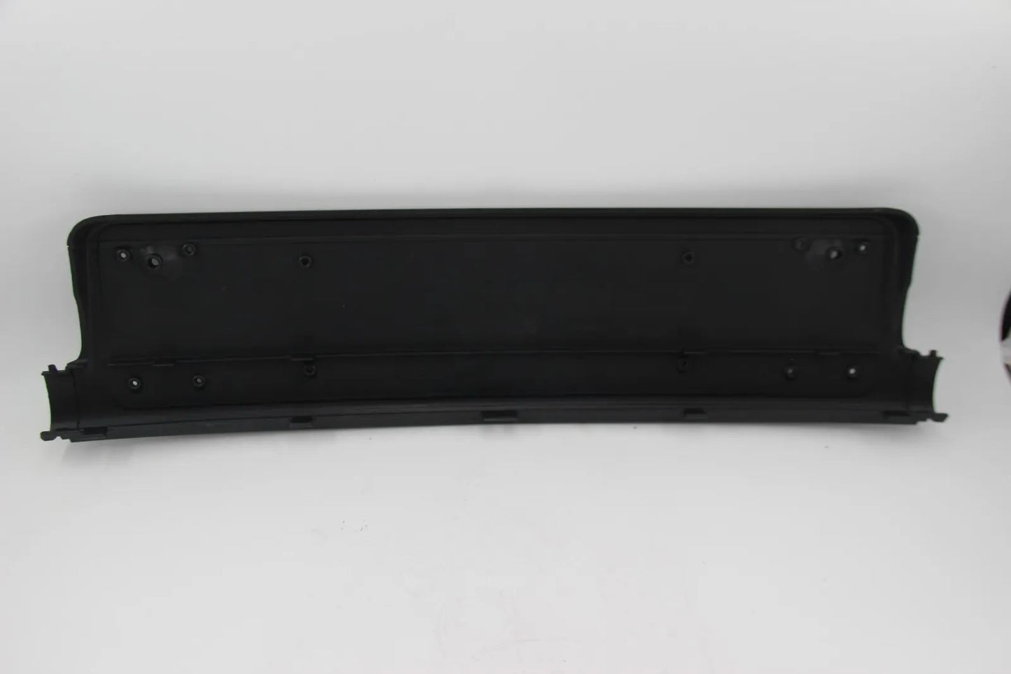 Original BMW E46 3er Limousine Touring 316-330 Unterlage Kennzeichen 51118195288