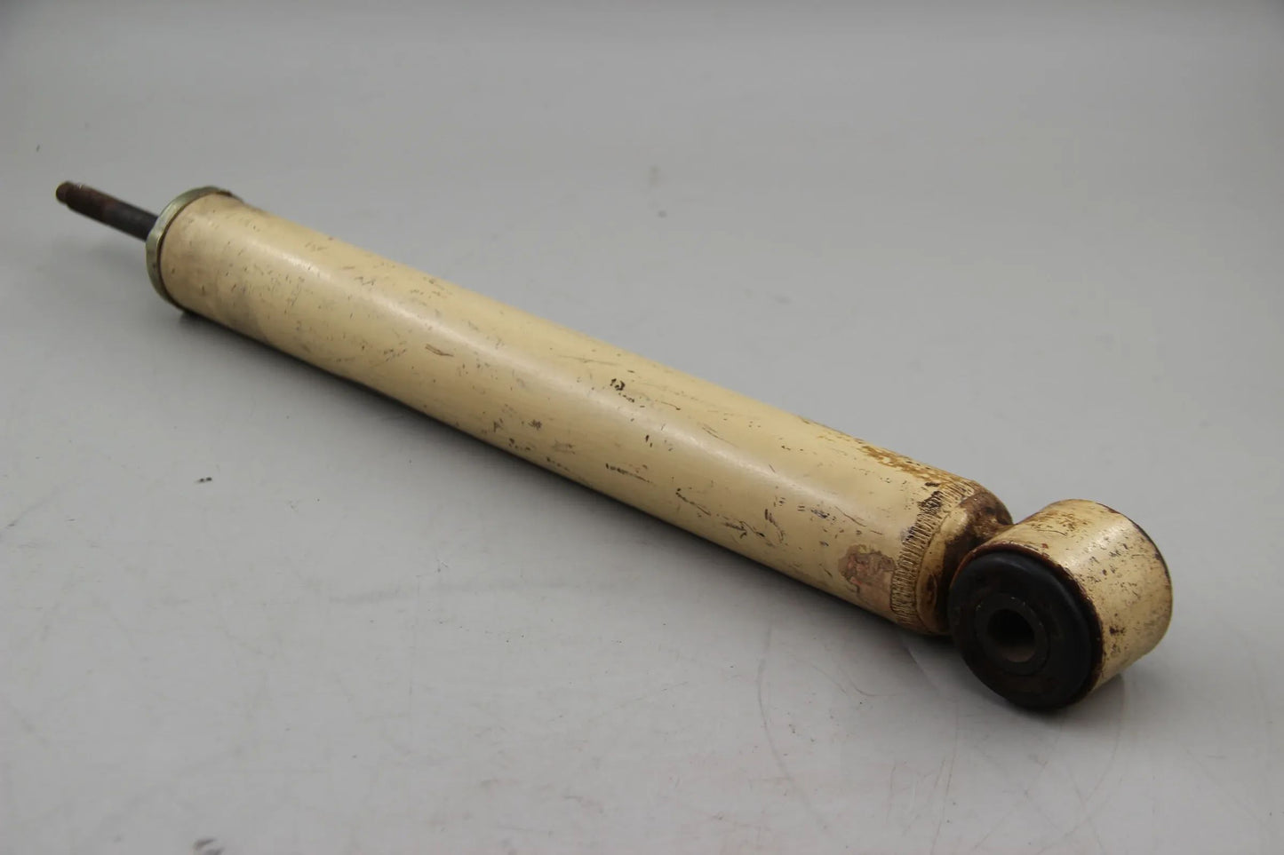 Original BMW 3er 318i Stossdämpfer hinten NOS NLA 33521132250