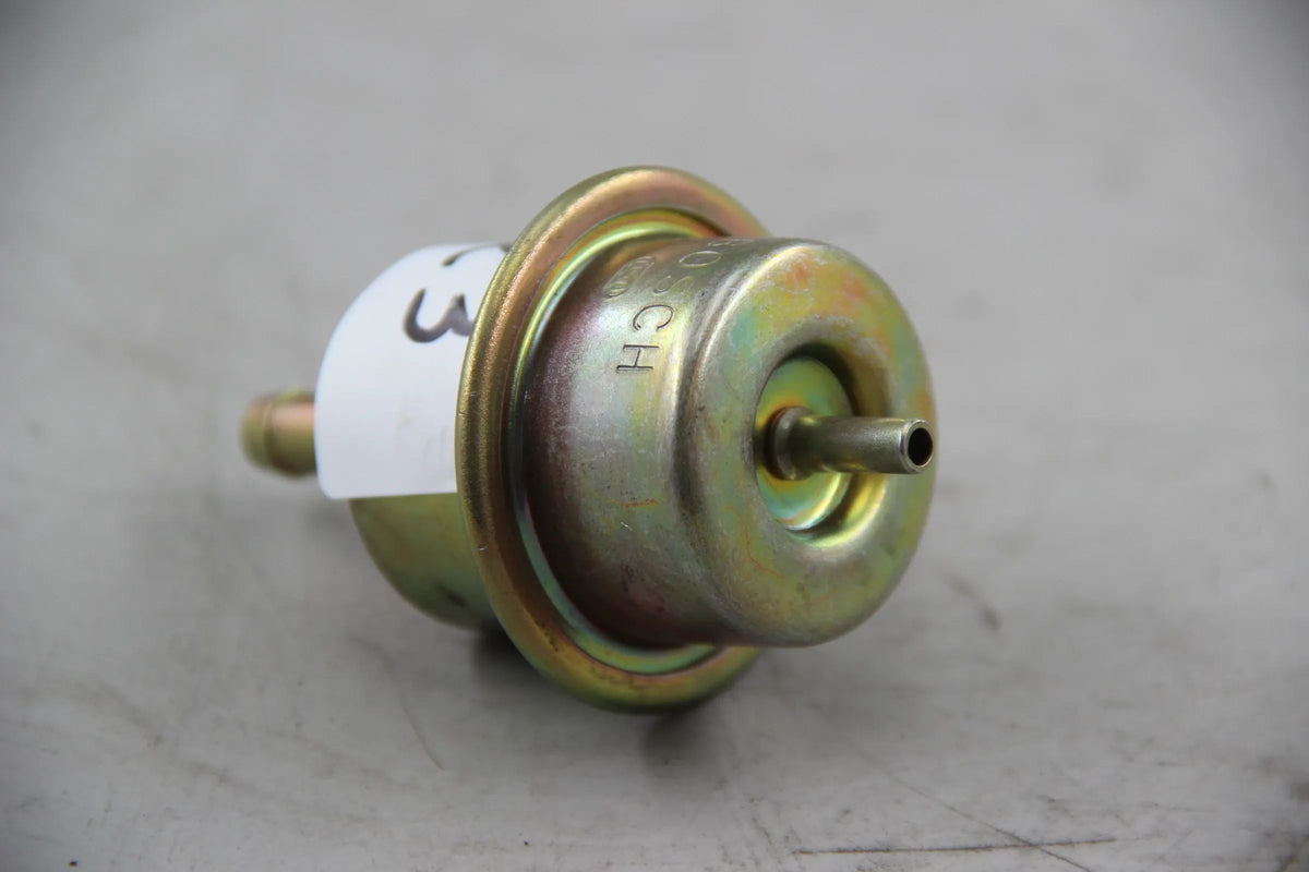 Original BMW E12 E24 E23 Kraftstoffdruckregler 0280160014