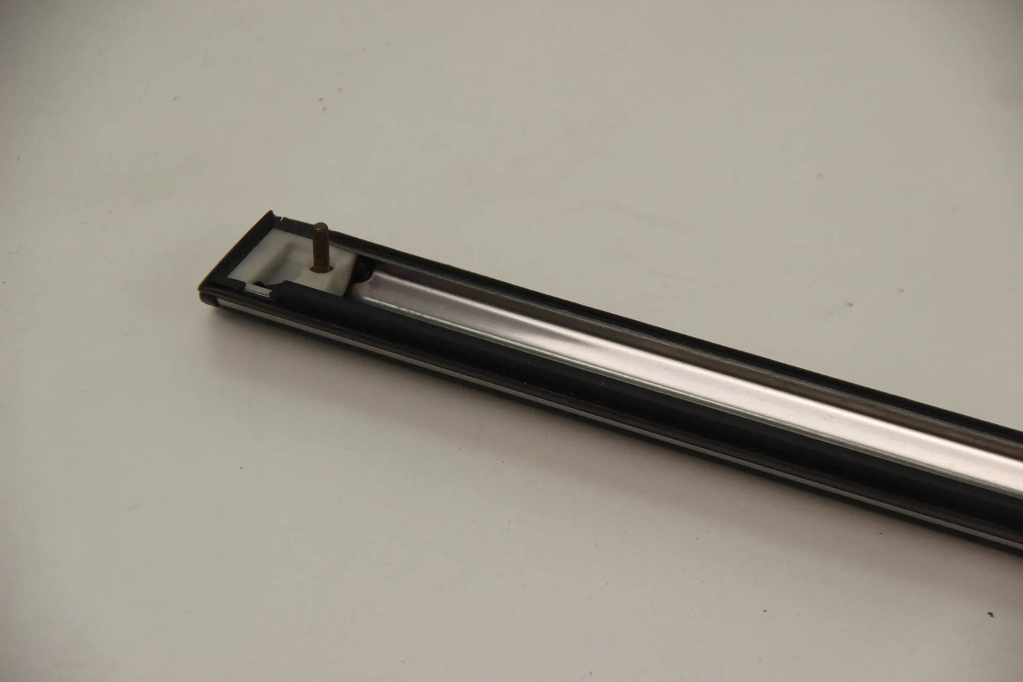 Original BMW E30 316 316i-325i Stossleist Tür vorne rechts 51131904770