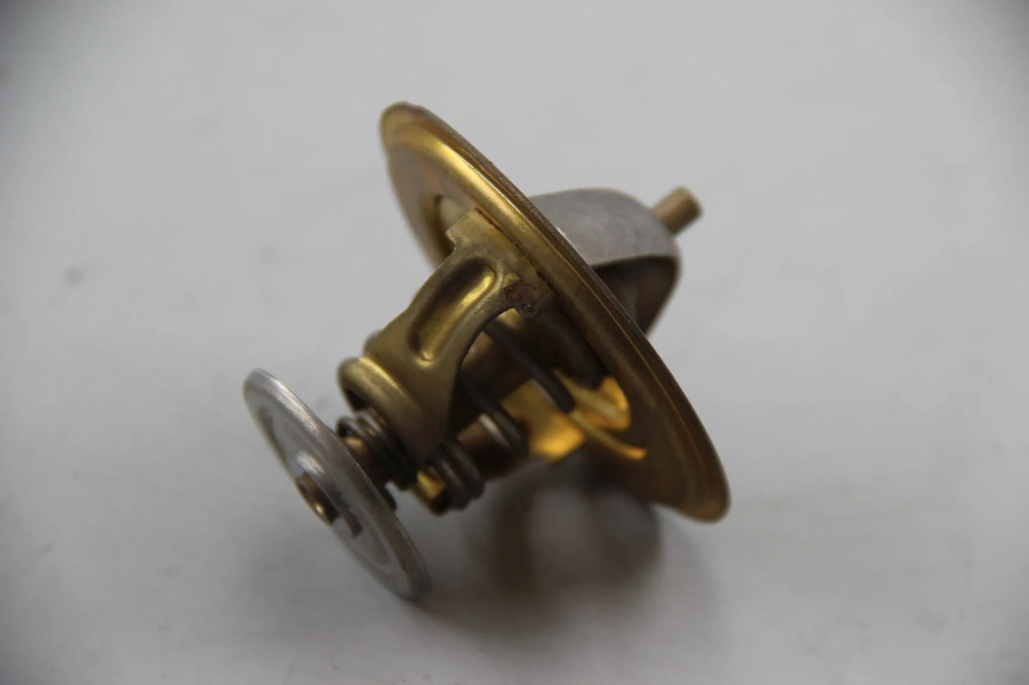 Original BMW E12 525 528 E28 E24 E23 E26 E3 E9 Thermostat 80 CEL 11531251041