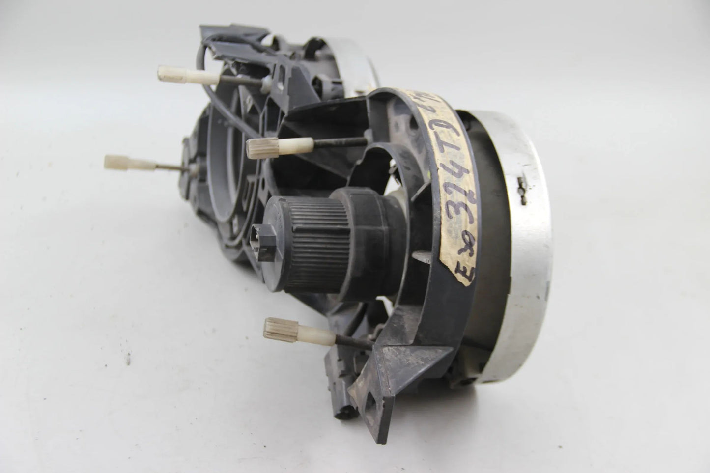 Orig. BMW E30 324td Frontscheinwerfer vorne rechts Hella unvollständig 13436500