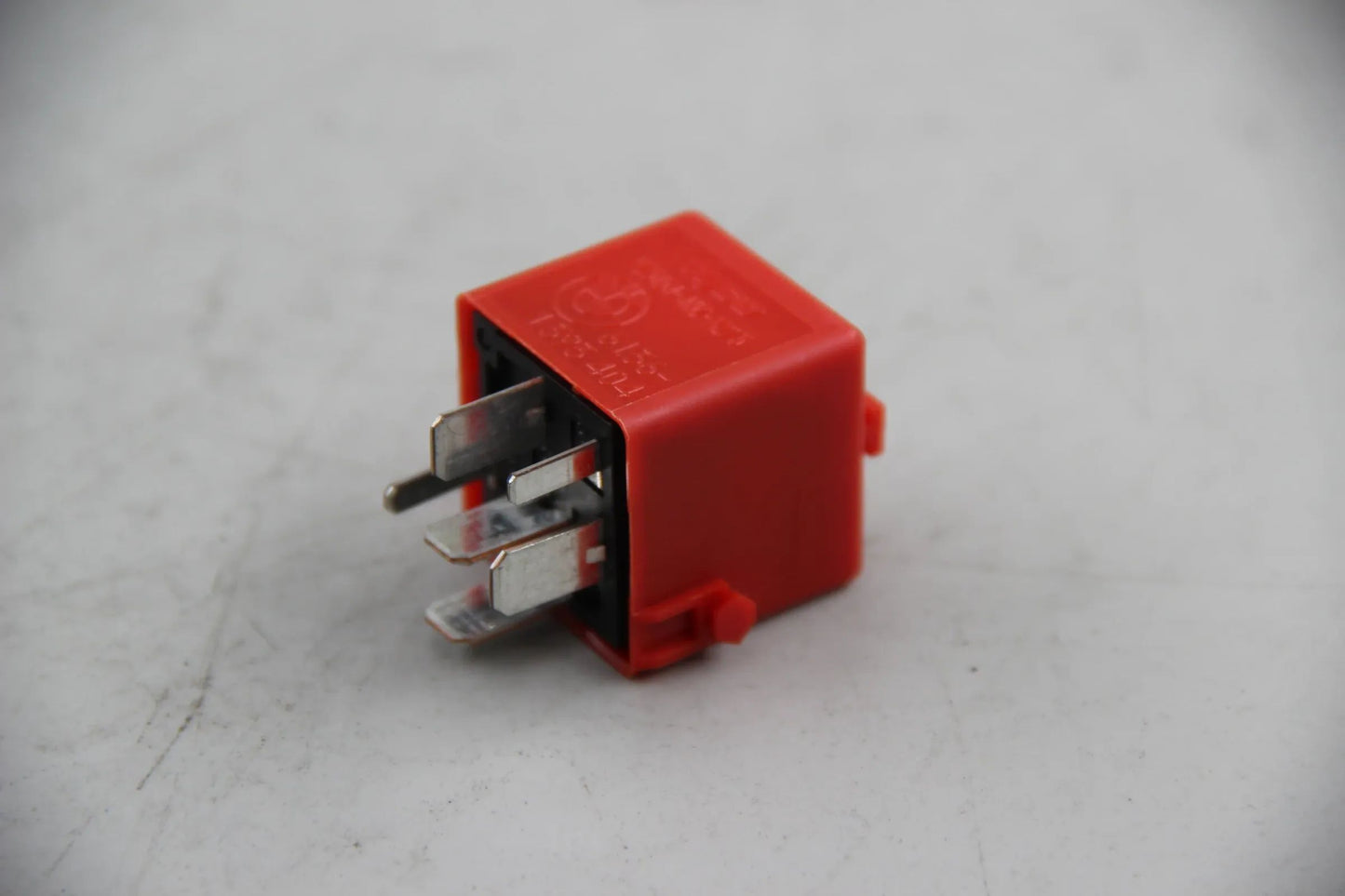 Original BMW E36 316i 318i 320i-328i Z3 ABS-Hauptrelais tomatenrot 61361393404