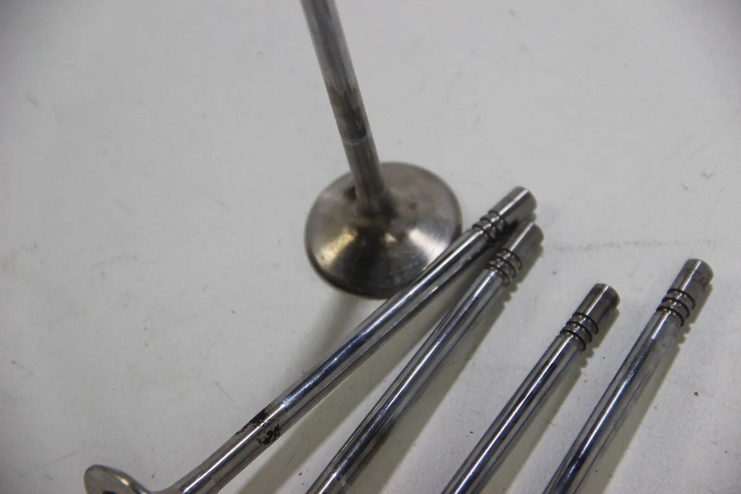 Original BMW E30 M3 S14 S14b23 2.3 8x Einlassventil Ventile 37mm Intake Valve