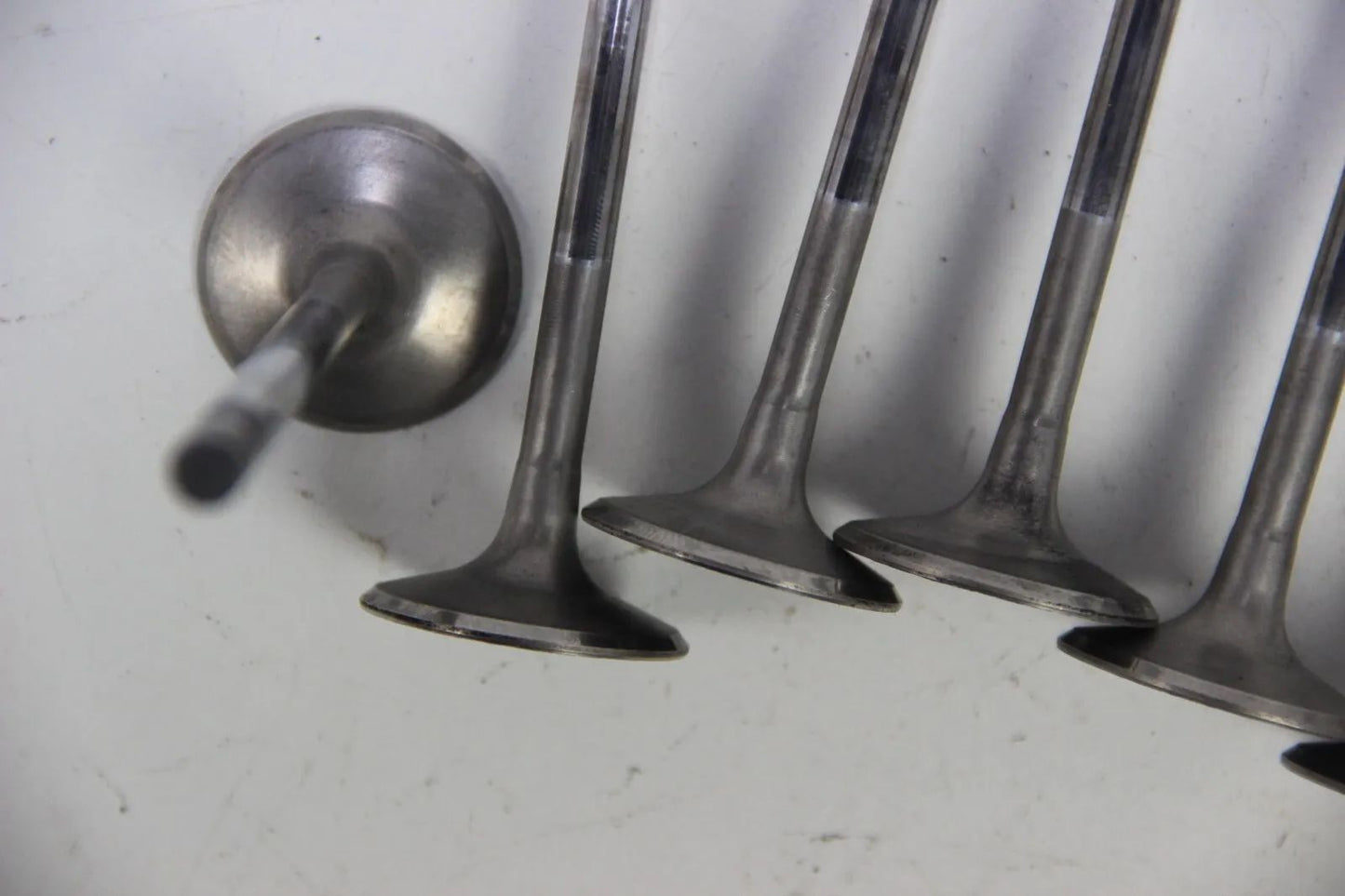 Original BMW E30 M3 S14 S14b23 2.3 8x Einlassventil Ventile 37mm Intake Valve