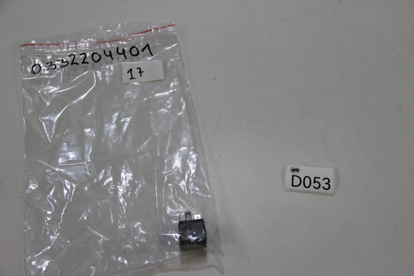 Original Bosch Relais Relay Metall silber 0332204401 Relais Oldtimer