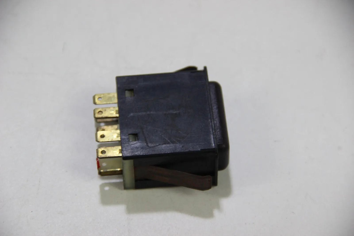 Original BMW 3er E30 Warnblinkleuchte Schalter/ Gefahrenhinweis 1367342