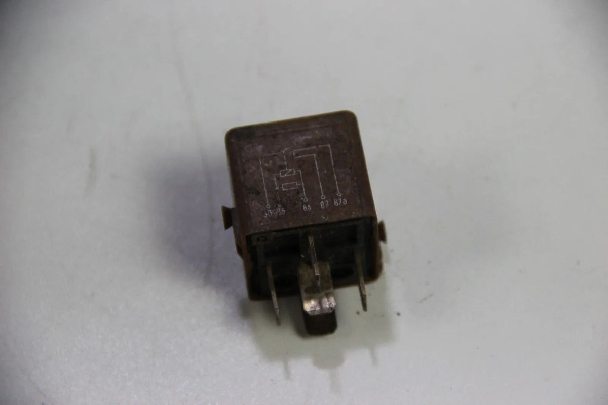 Original BMW E30 E46 E34 E32 E31 Relais Doppelschliesser schwarz 61361388364