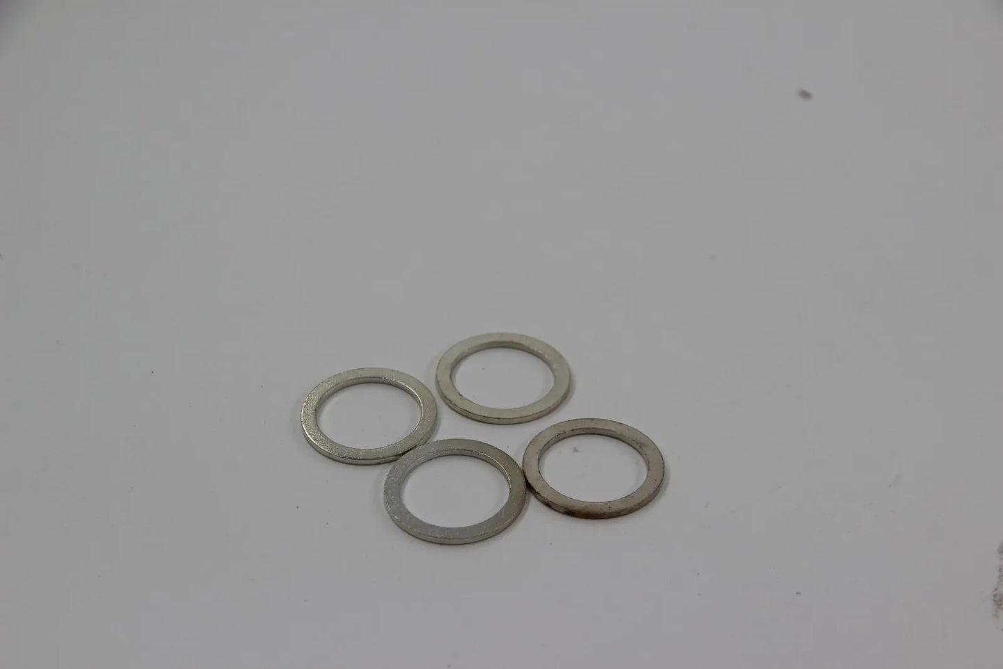 Original BMW E34 E39 E32 E38 E31 E53 Dichtring A18X24-CUSN 4Stk 32411093598