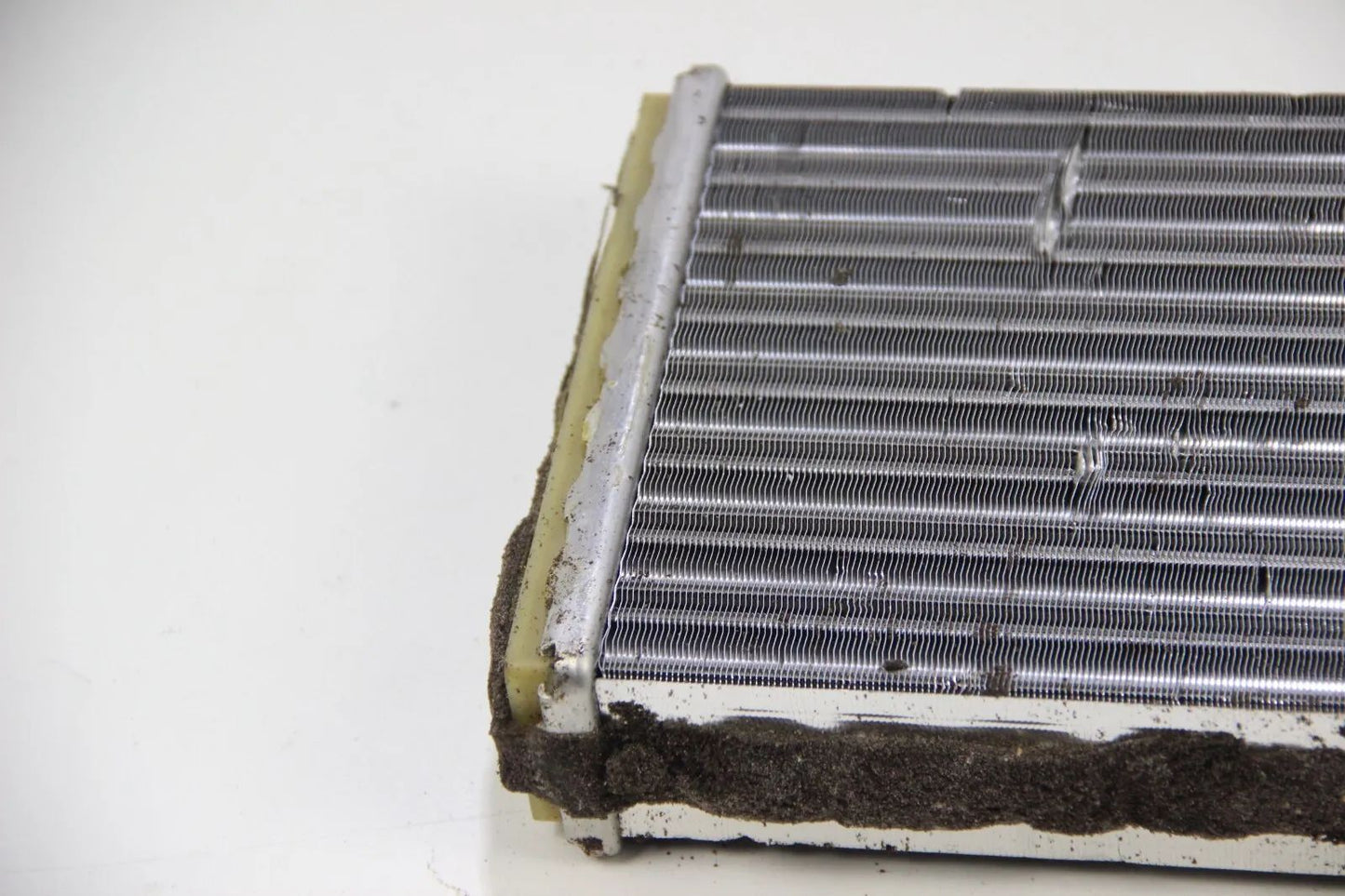 BMW E21 316-323i E12 518-535i E24 635csi Heizkörper Wärmetauscher 64111359491