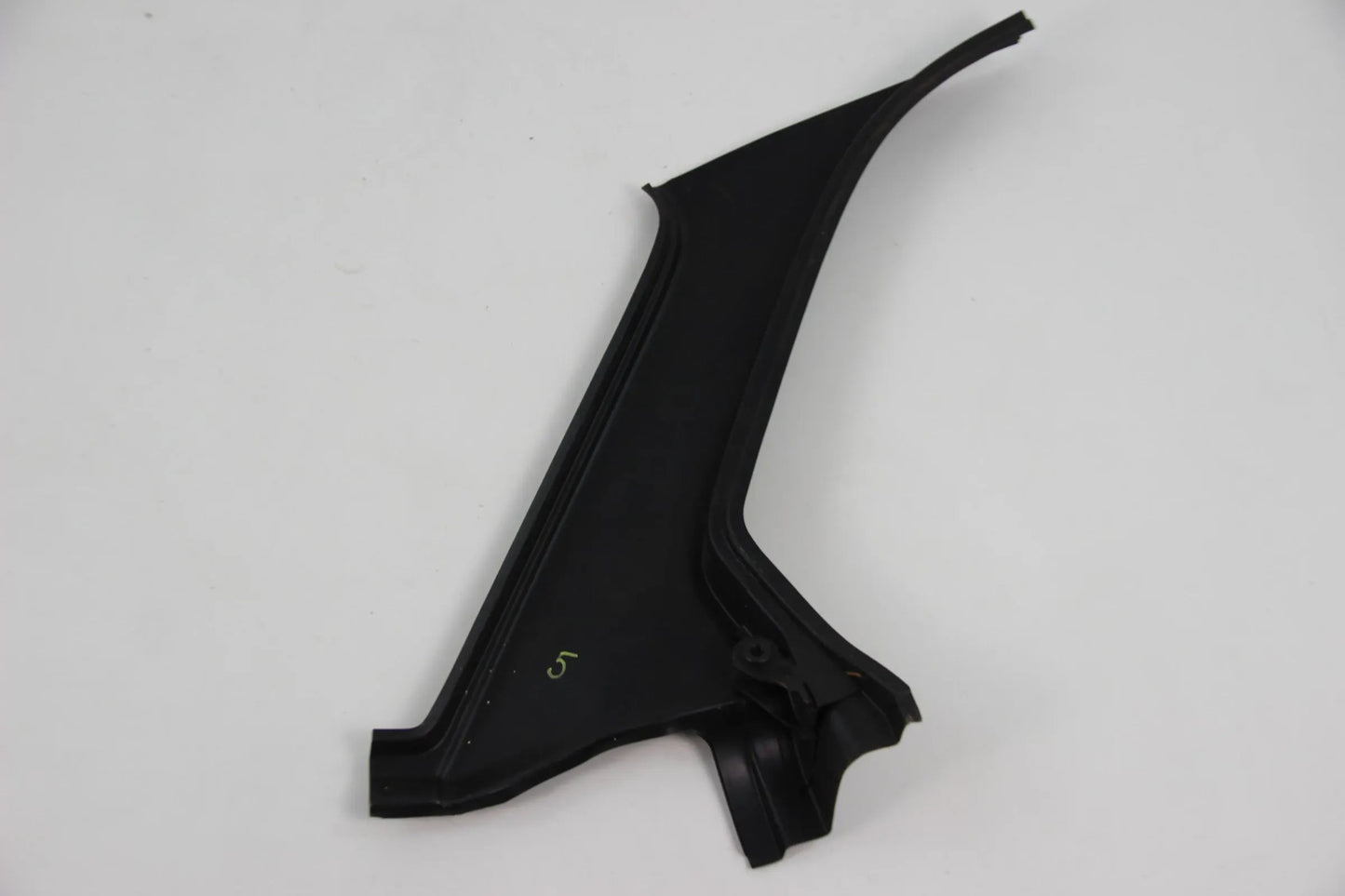 Original BMW Neue Klasse 1500-2000 tii C-Säule außen links NOS 41215630130