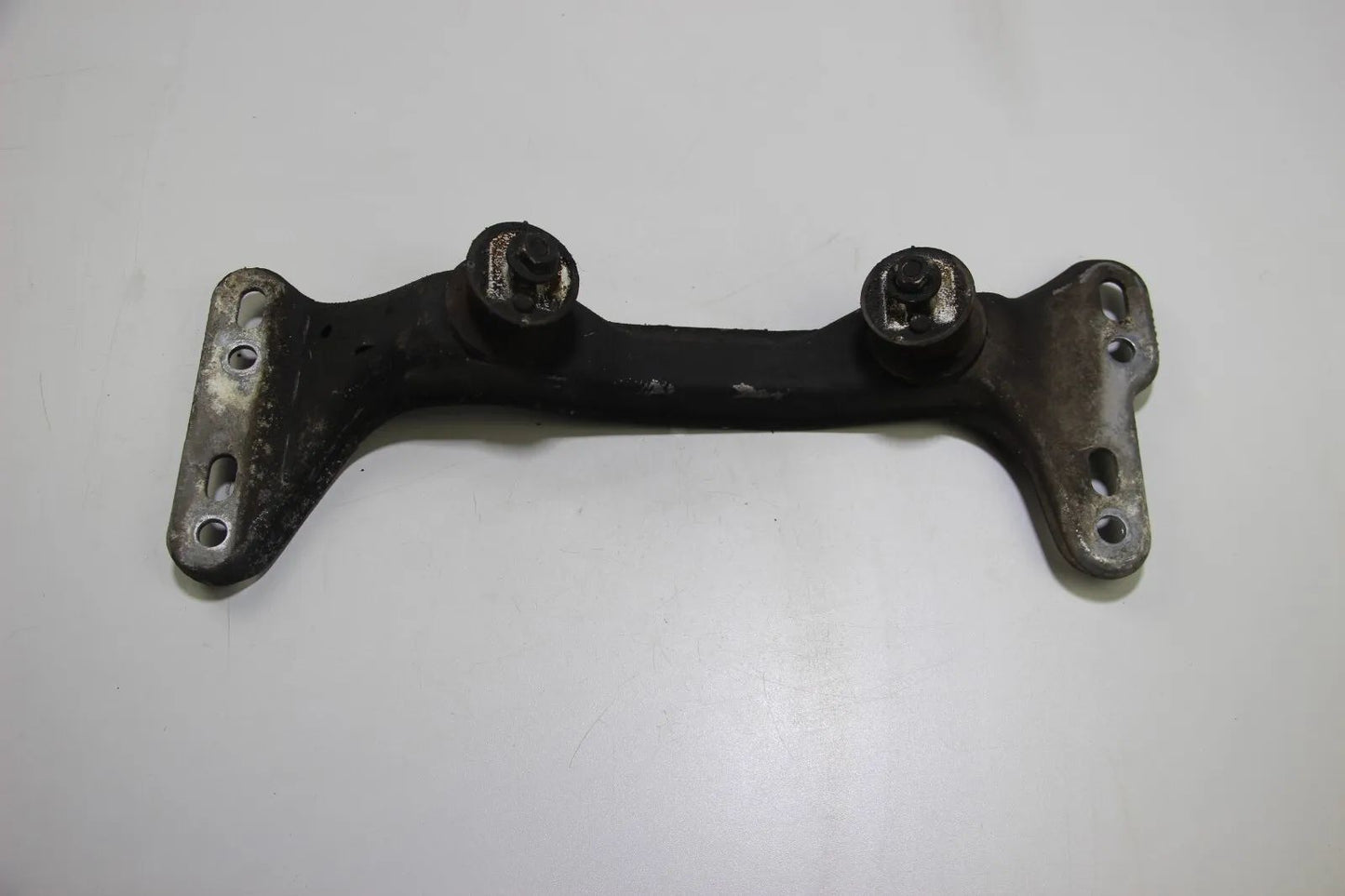 Original BMW E36 Halter Motoraufhängung Getriebehalter 1136498