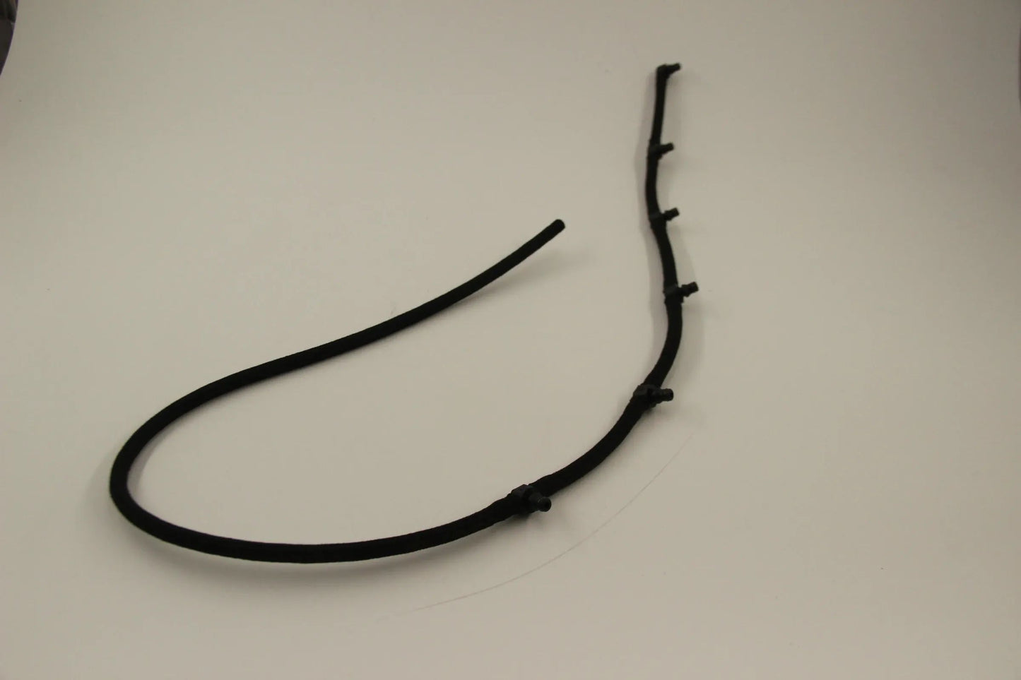 Original BMW E39 E38 E65 E53 3.0 Diesel M57 Leitung Lecköl 13537789607