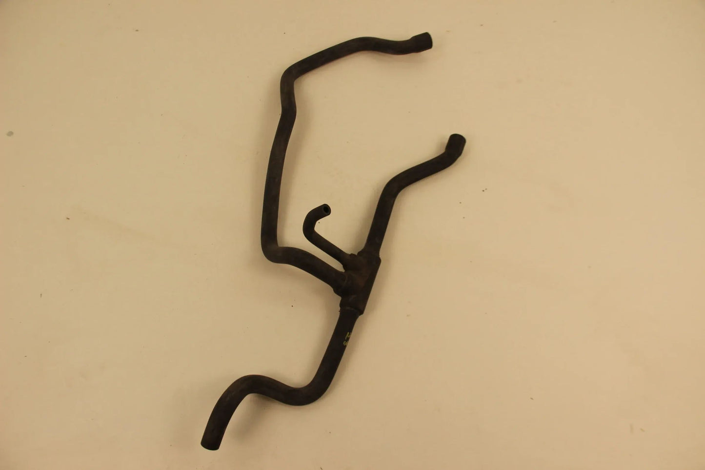 Original BMW E34 520i 525i 525ix Schlauch Rücklauf Kühlsystem  11531738054