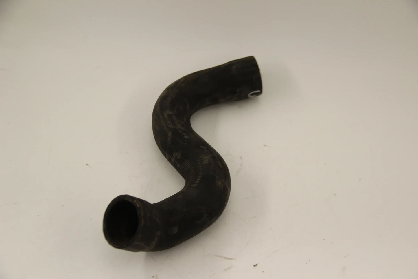 Original BMW E21 320 323i E28 520i 525e Wasserschlauch Kühlsystem  11531276385