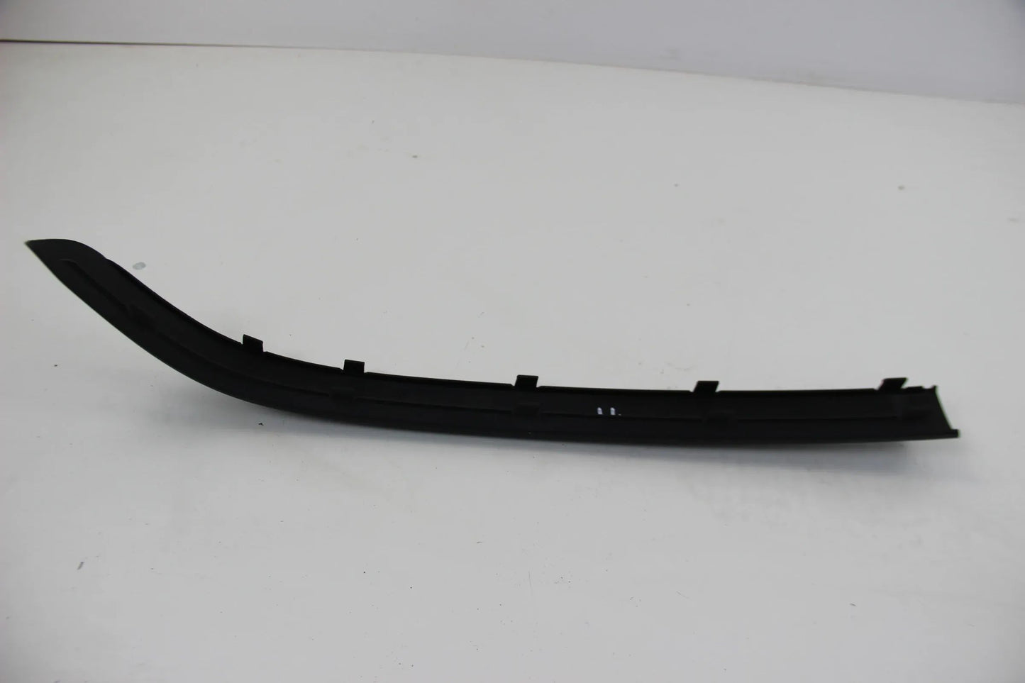 Original BMW E46 316i-330xi Stossleiste Stossfänger vorn rechts 51118195290