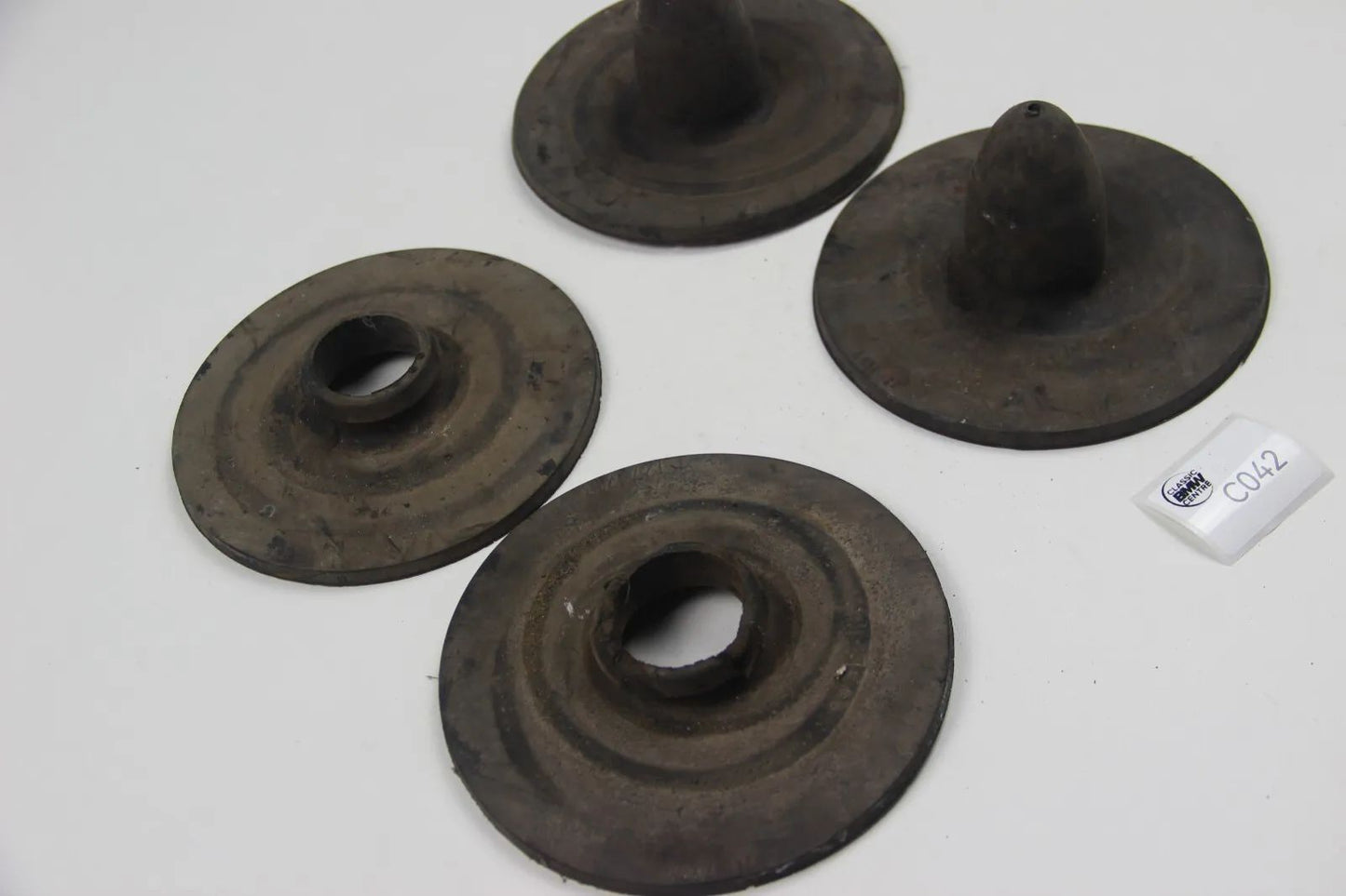 Original BMW E30 Gummipuffer Federnsitz hinten links rechts 1127218 1128610 3er