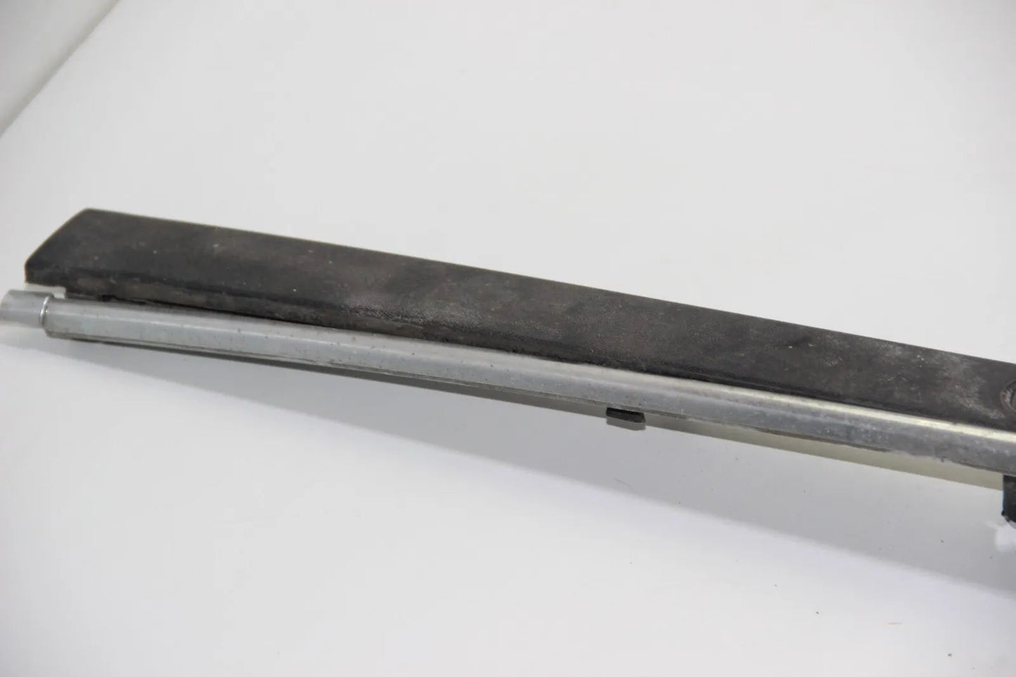 BMW E39 mit PDC Leiste Heck Stoßstange Trim Piece Blende Parksensoren 5112184504