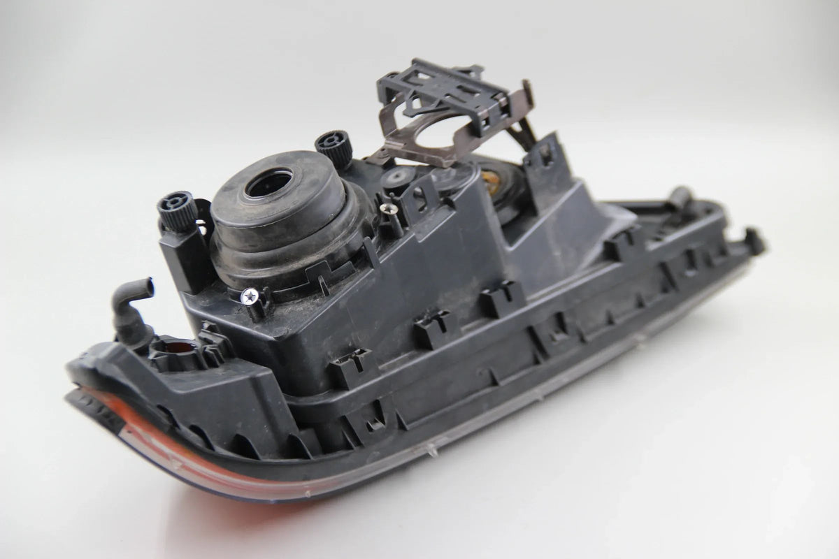 Original BMW E39 Frontscheinwerfer links Hella 15213900