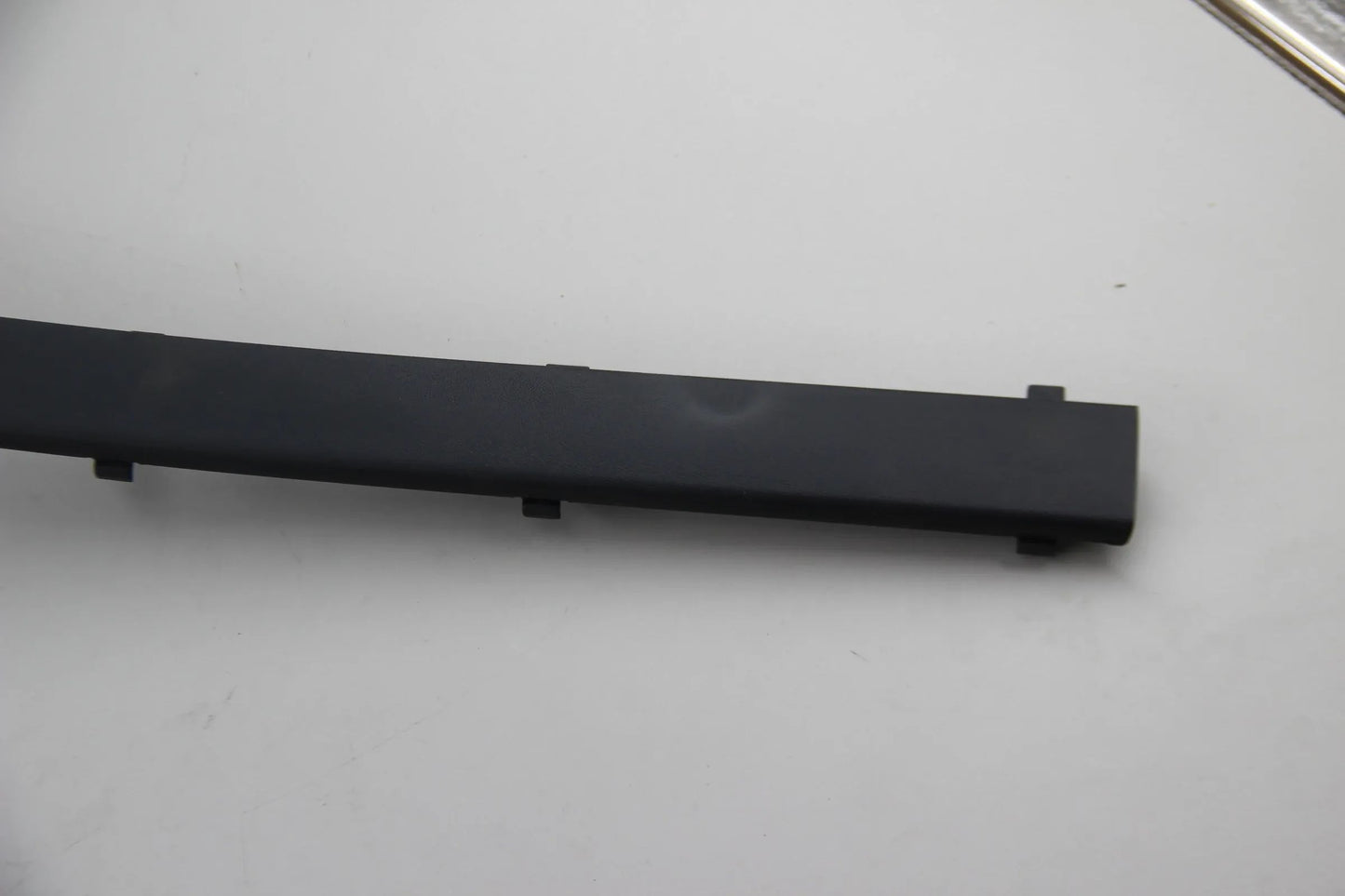 Original BMW E39 520i-540i Touring Stossleiste vorne rechts NOS NLA 51118184498