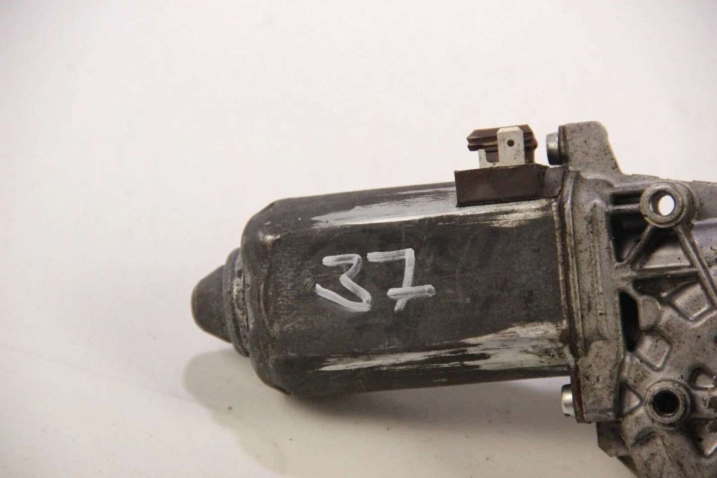 Original BMW E24 635csi Fensterheber Motor Hinten Links Bosch 0130821055 Tested